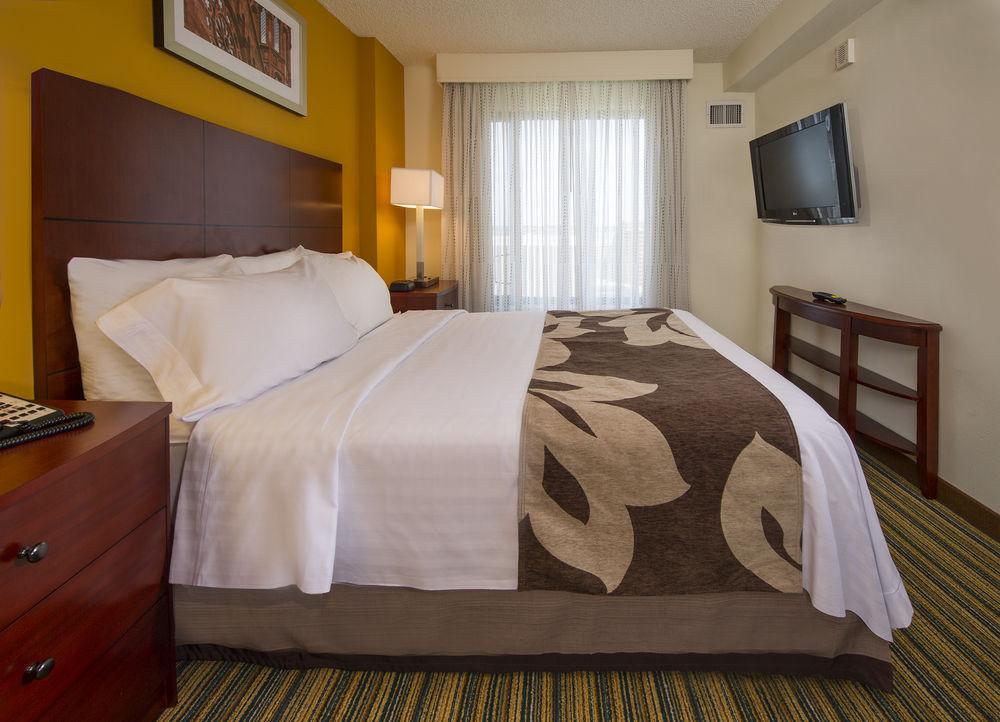 Residence Inn Arlington Pentagon City Экстерьер фото