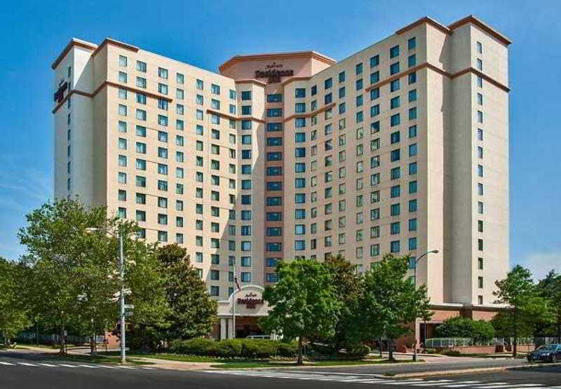 Residence Inn Arlington Pentagon City Экстерьер фото