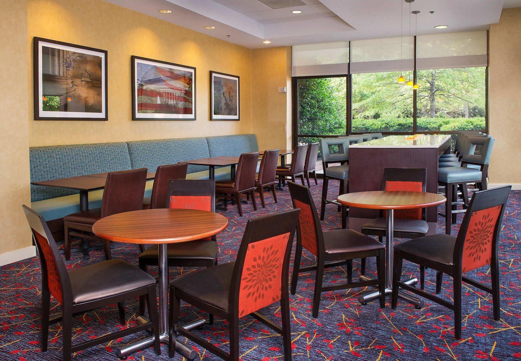 Residence Inn Arlington Pentagon City Экстерьер фото