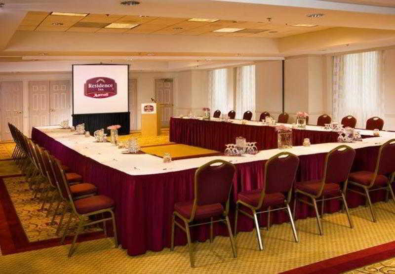 Residence Inn Arlington Pentagon City Экстерьер фото